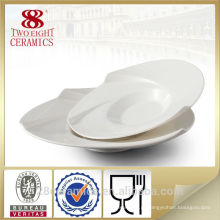 prato de cerâmica branca, louça de louça, louça de porcelana